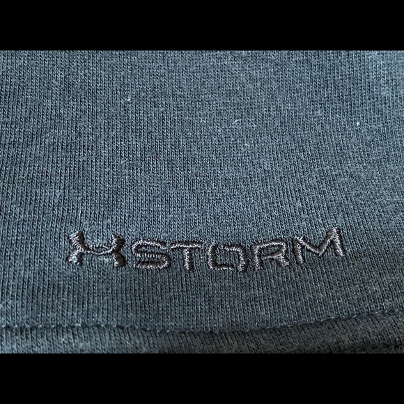 L Women's UA ‘Seeker’ Hoodie. Cold gear ‘Storm’ - Picture 2 of 9